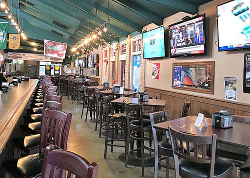 Photo 1 of 1: Geppetto's Pizza & Ribs