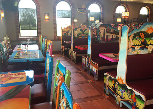 La Pinata Mexican Grill & Bar