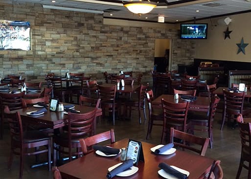 Oak Street Restaurant and Bar