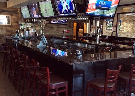 Oak Street Restaurant and Bar