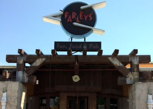 Photo 1 of 4: Farley's Food, Fun & Pub