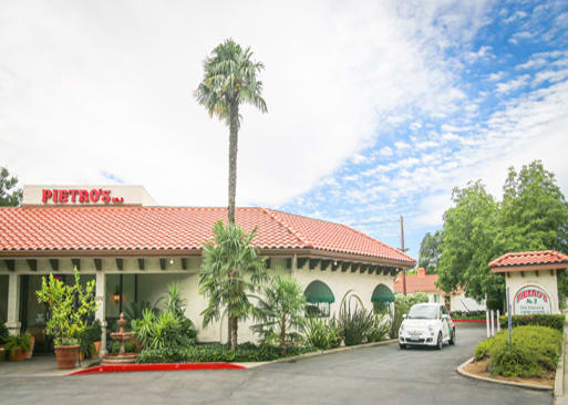 Pietro's No.2 Ristorante, Bar & Lounge