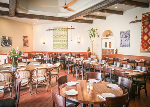 Pietro's No.2 Ristorante, Bar & Lounge