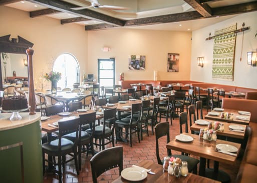 Pietro's No.2 Ristorante, Bar & Lounge