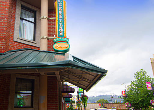Oddfellas Pub & Eatery