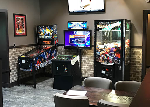 Madhouse Bar & Grill