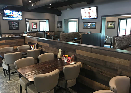 Madhouse Bar & Grill