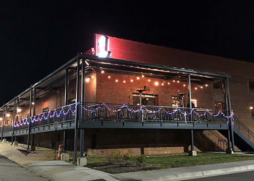 Earl's Whiskey Bar