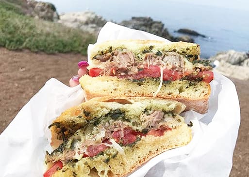 Photo 1 of 4: 3 Mundos Sandwich Shop