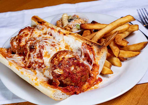 Charlie Fox's Pizzeria & Eatery