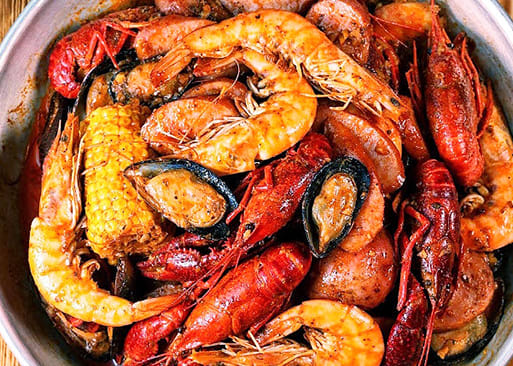 Photo 1 of 4: Hook & Reel Cajun Seafood & Bar