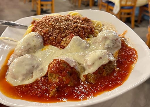 Mangia Clam Bar