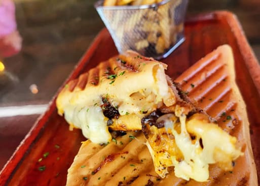 The Hen and the Hog - Boca Raton
