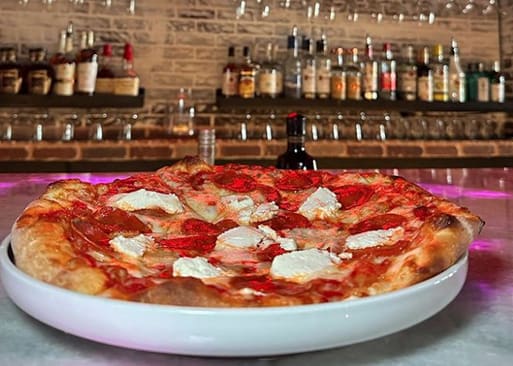Pezzo Pizza and Bar