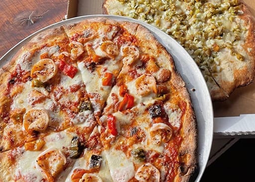 Cuzzie's Pizzeria Kitchen