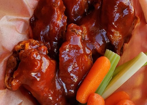 Wings y Mas