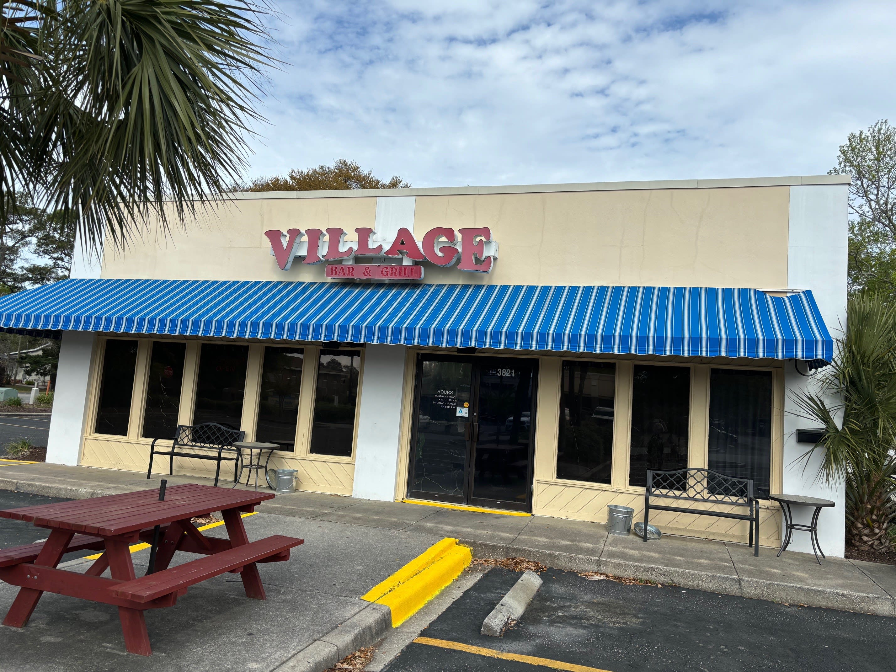 Village Bar & Grill