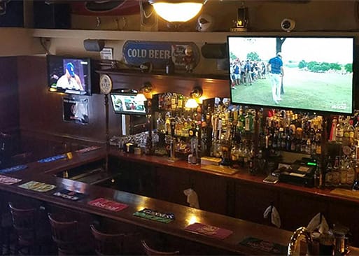 Photo 1 of 3: Victoria Pub & Grill