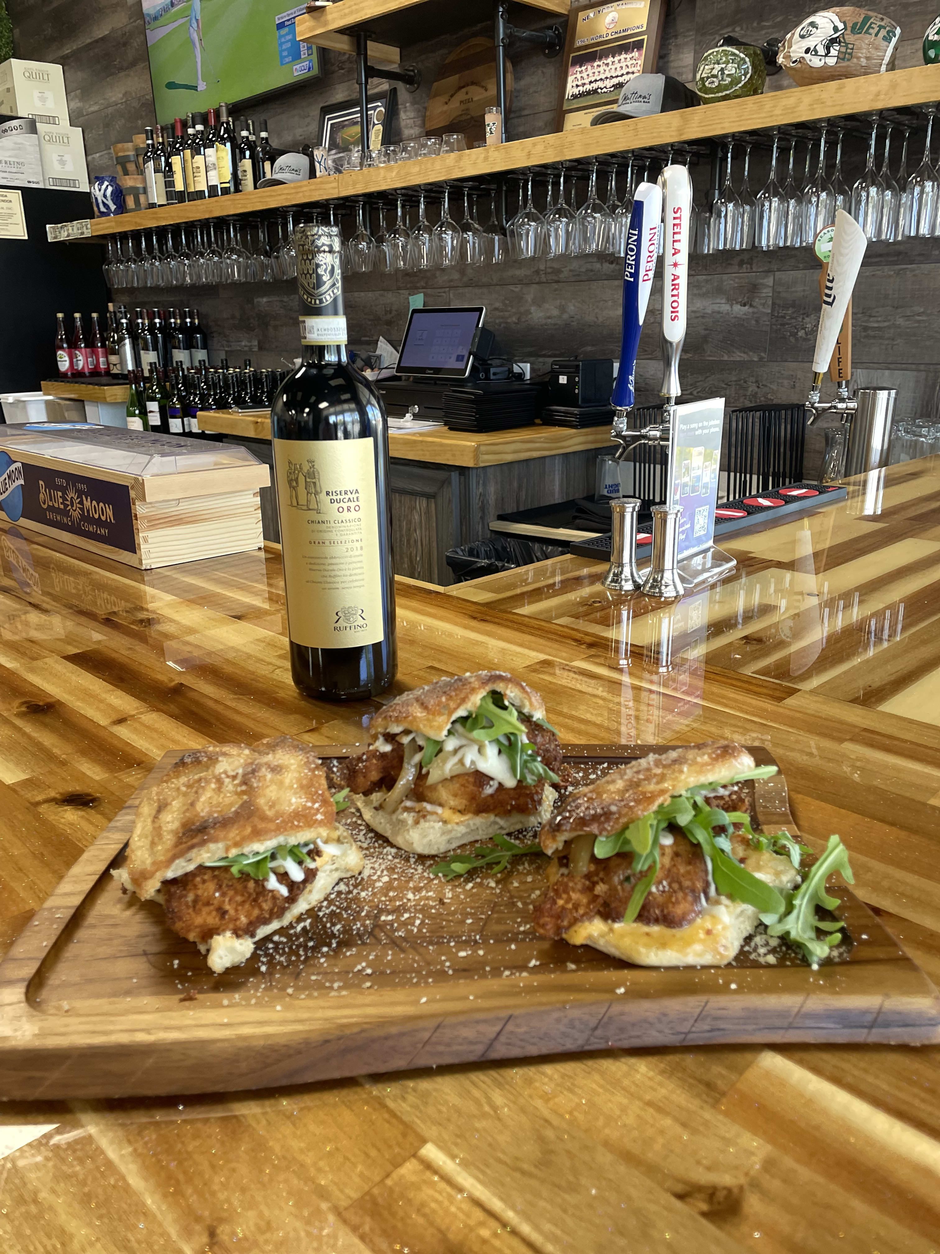 La Mattina's Trattoria & Pizza Bar
