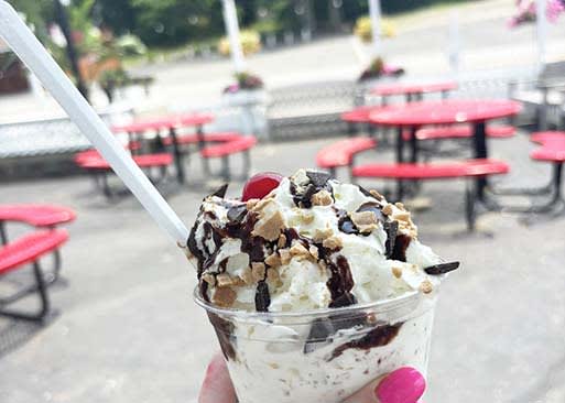 Photo 1 of 4: Wolf Creek Creamery