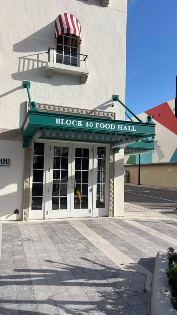 Center Bar at Block 40 Food Hall