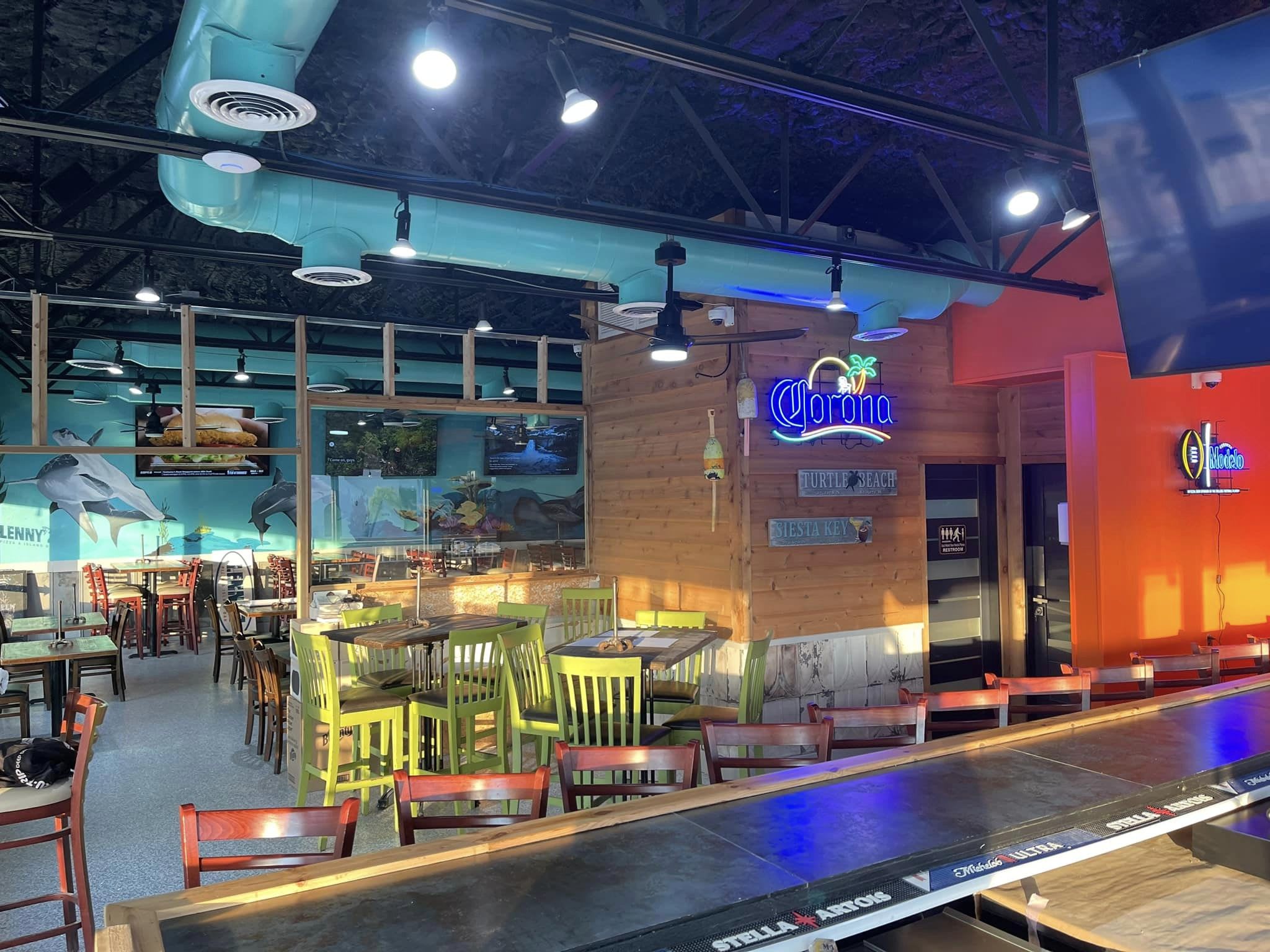 Lenny'z Pizza & Island Bar