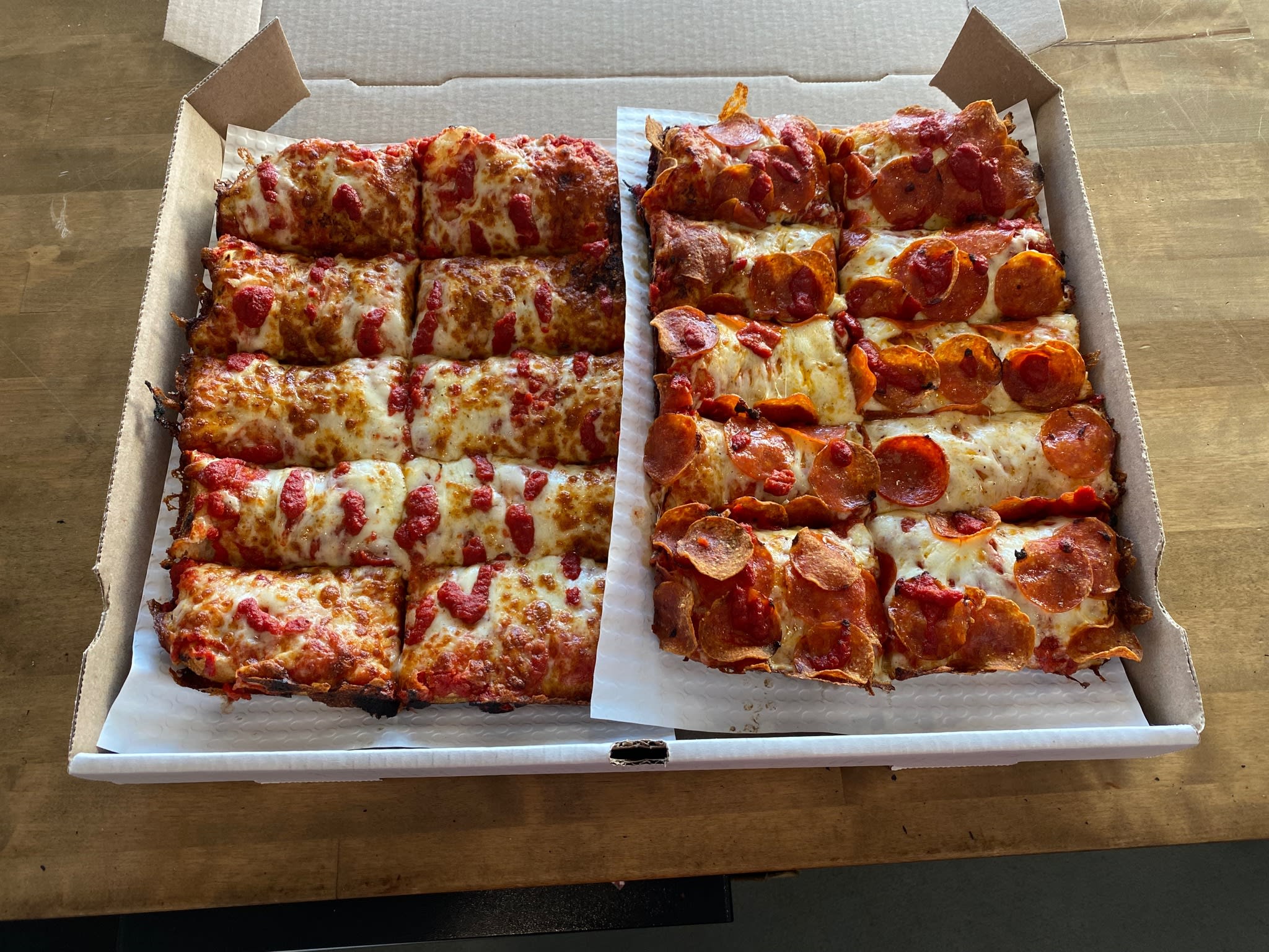 Jolly's Pizza Strongsville
