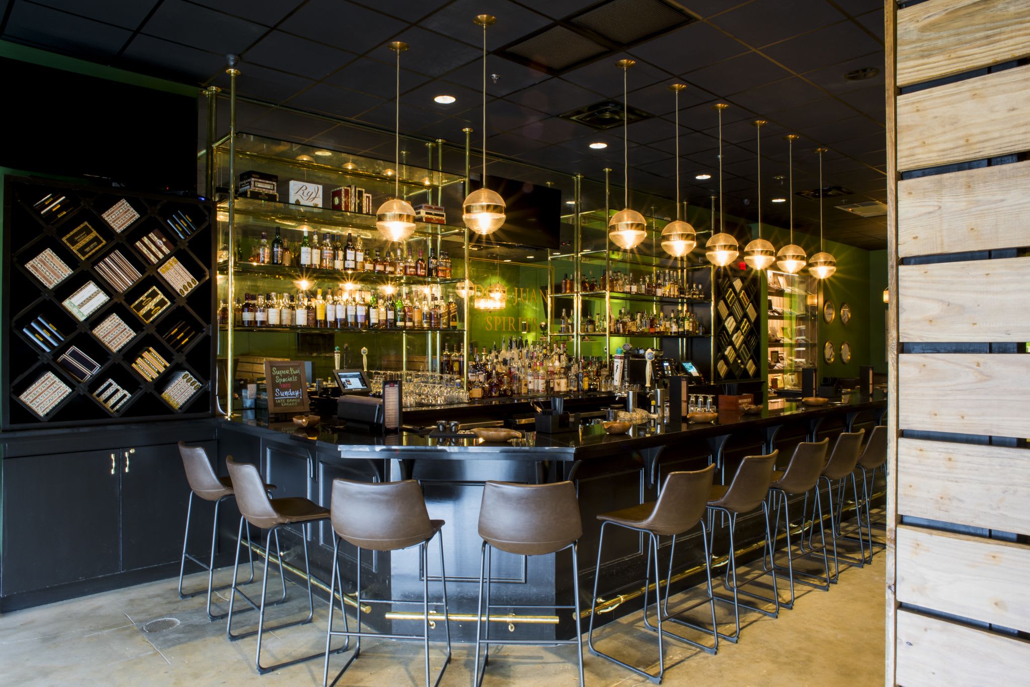 Don Juan Cigar Bar