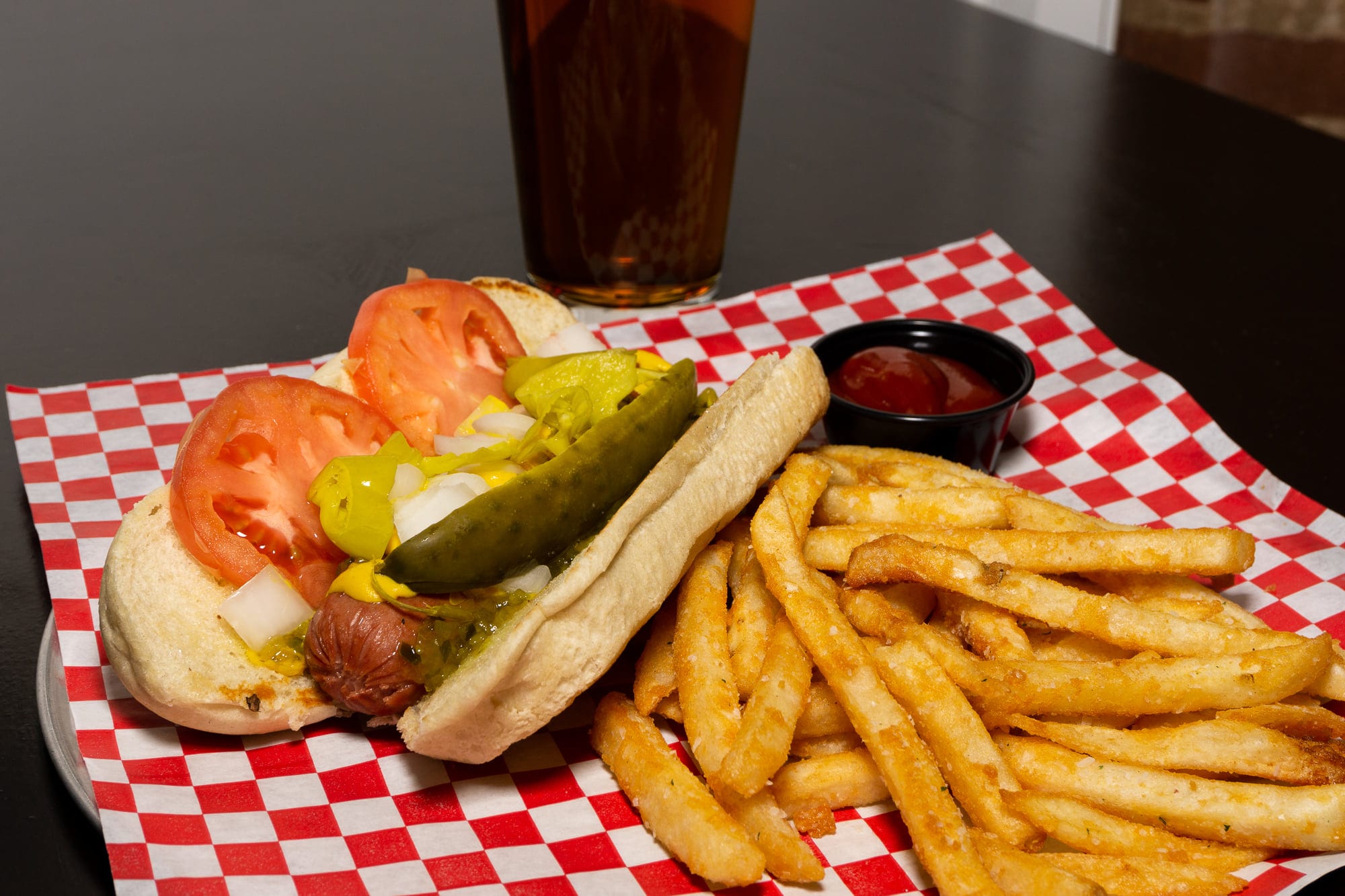 GUSTOS burger bar & more