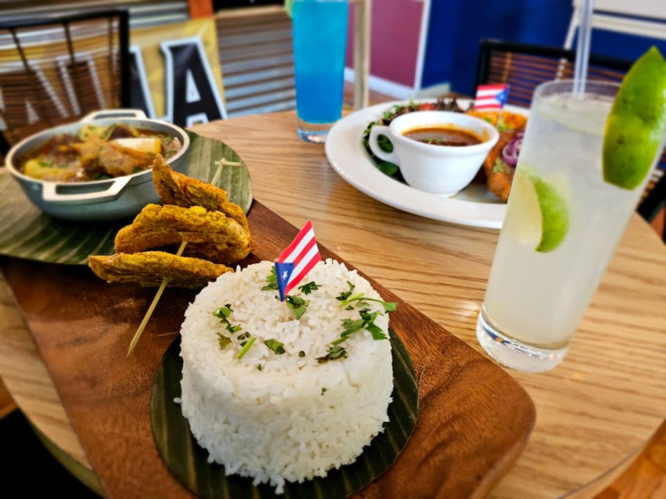 Elie's Chinchorro Caribbean Bistro