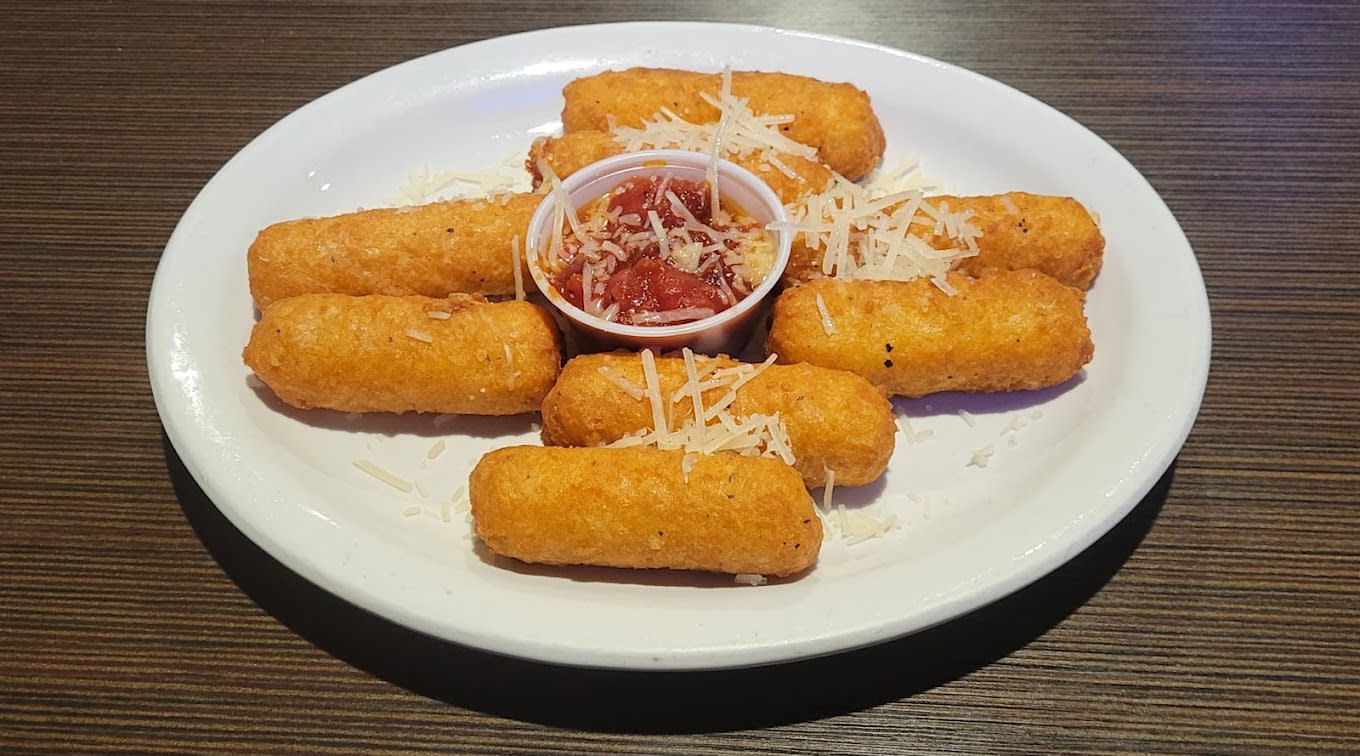 Point Bar & Grill, The