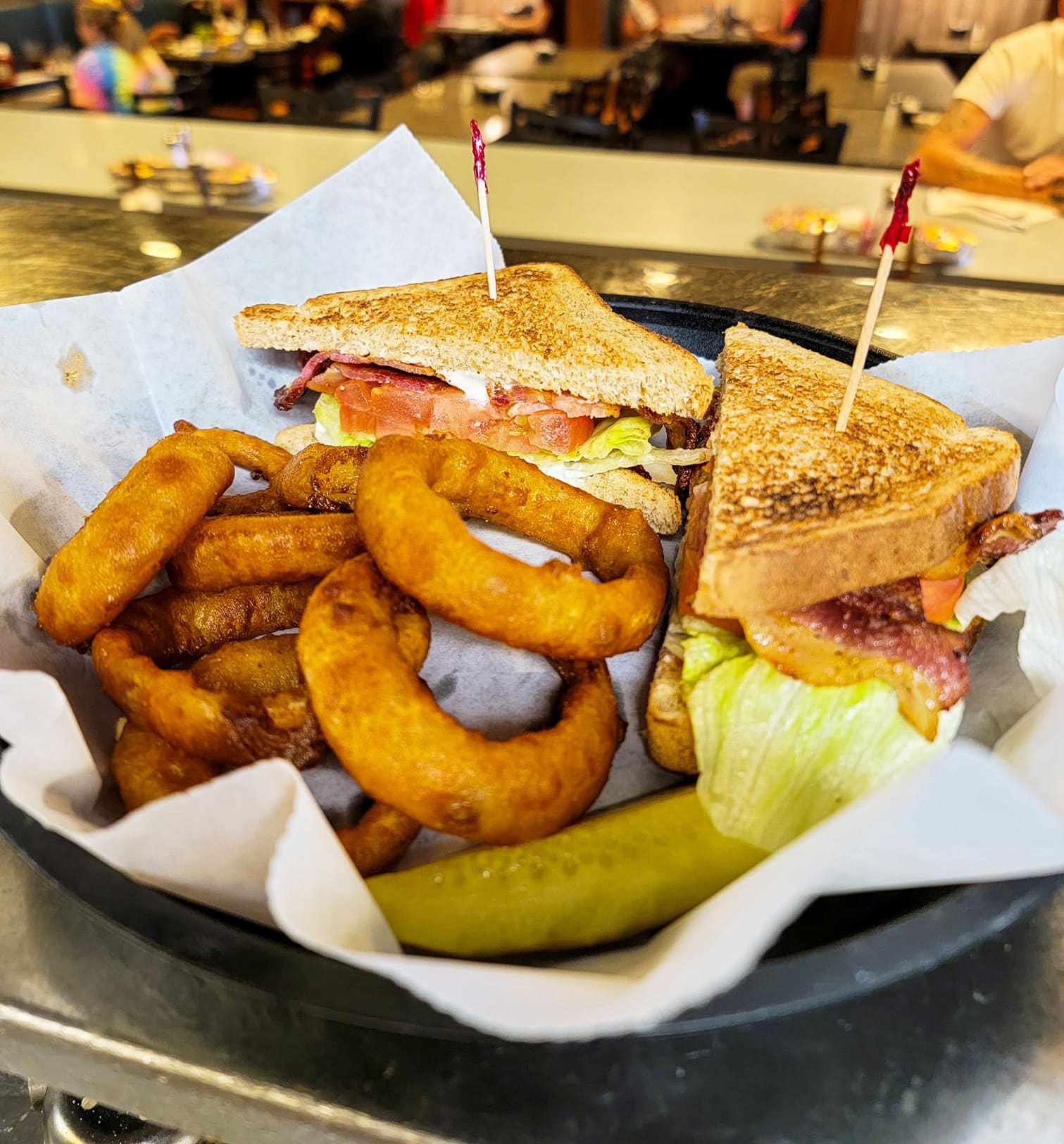 The Galley Sports Pub - Mishawaka