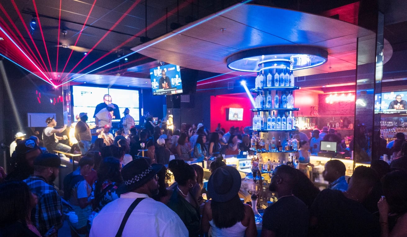 LIT Lounge