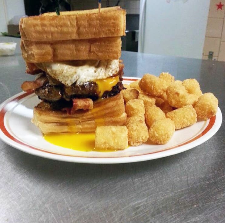 Photo 1 of 4: Hunley's Bar & Grill