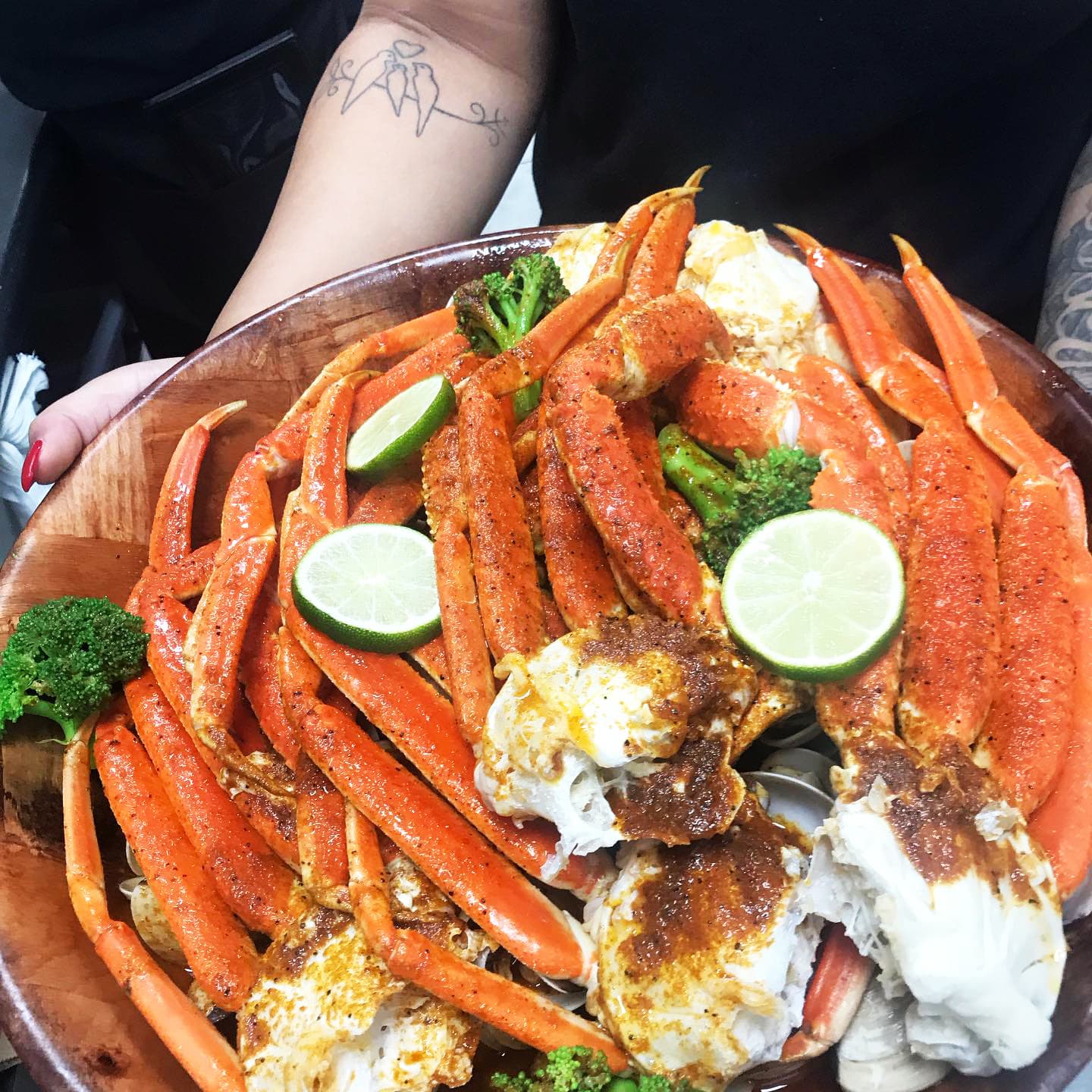 Photo 1 of 4: Snow Crab Juicy Seafood
