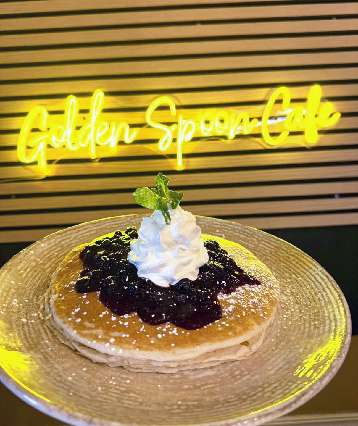 Photo 1 of 4: Golden Spoon Cafe