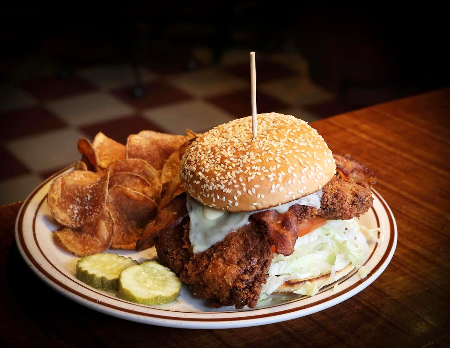 Photo 1 of 4: CBG Bar & Grill