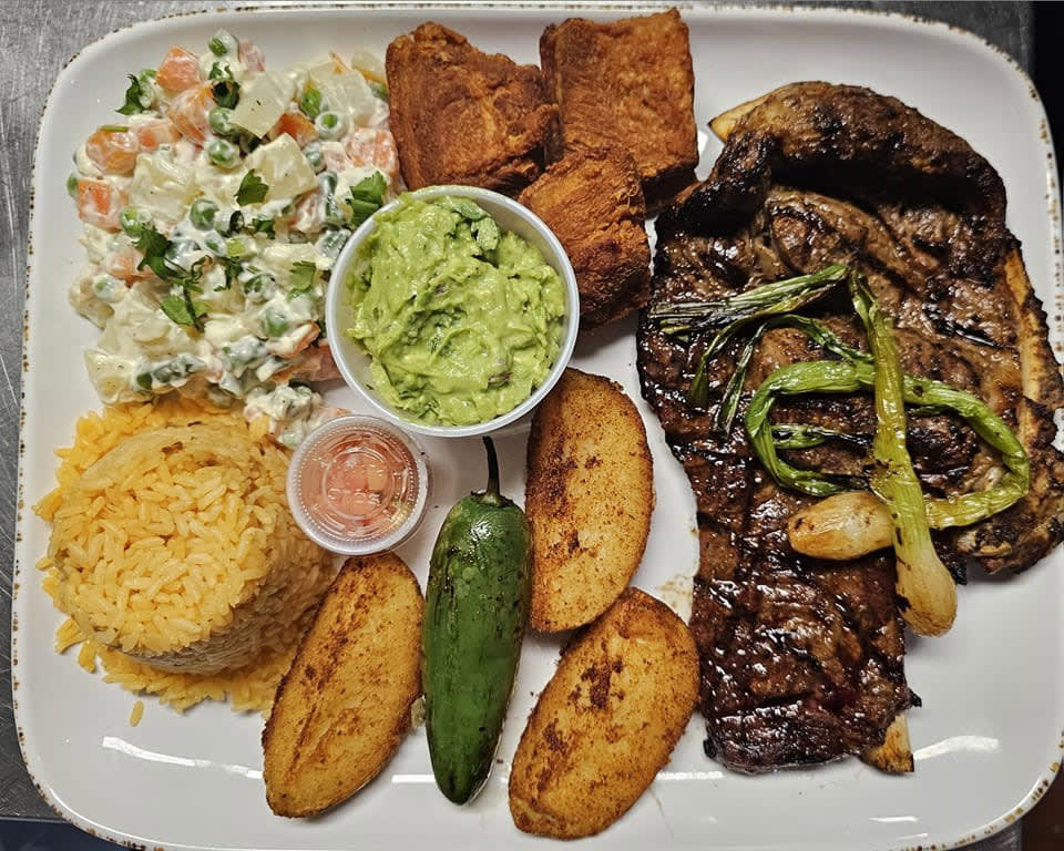 Photo 1 of 4: Restaurante El Quetzal