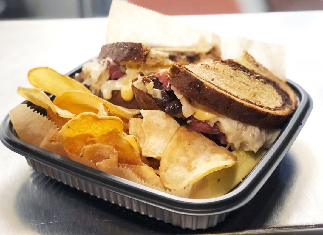 Iron Pig Smokehouse South