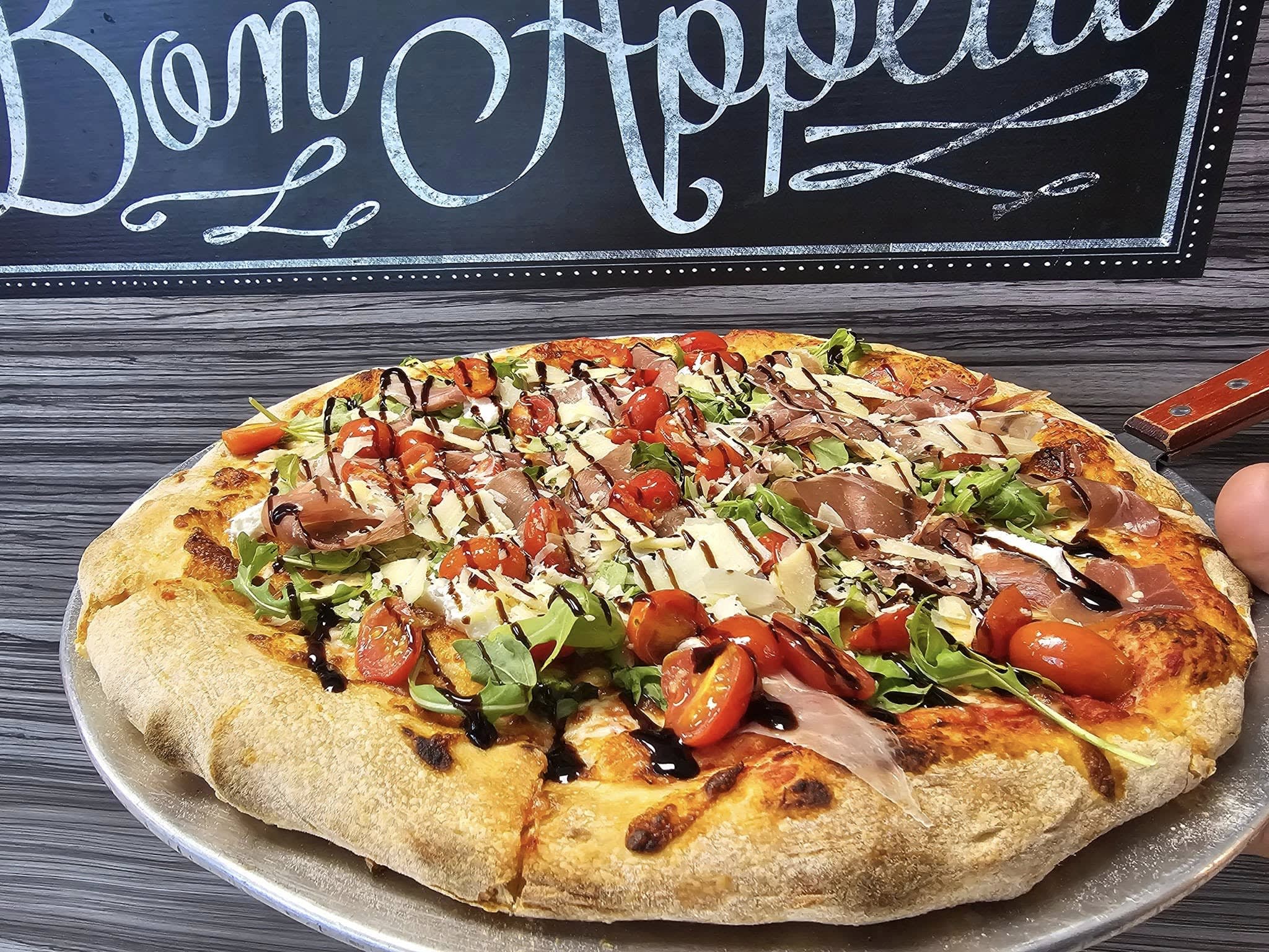 Napolitano Restaurant & Pizzeria