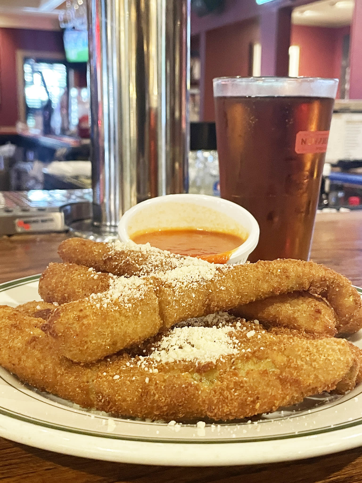 Rossis Bar & Grill