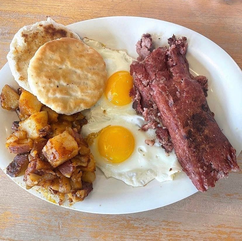 Photo 1 of 4: Eggs Up Grill