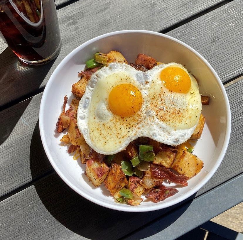 Eggs Up Grill
