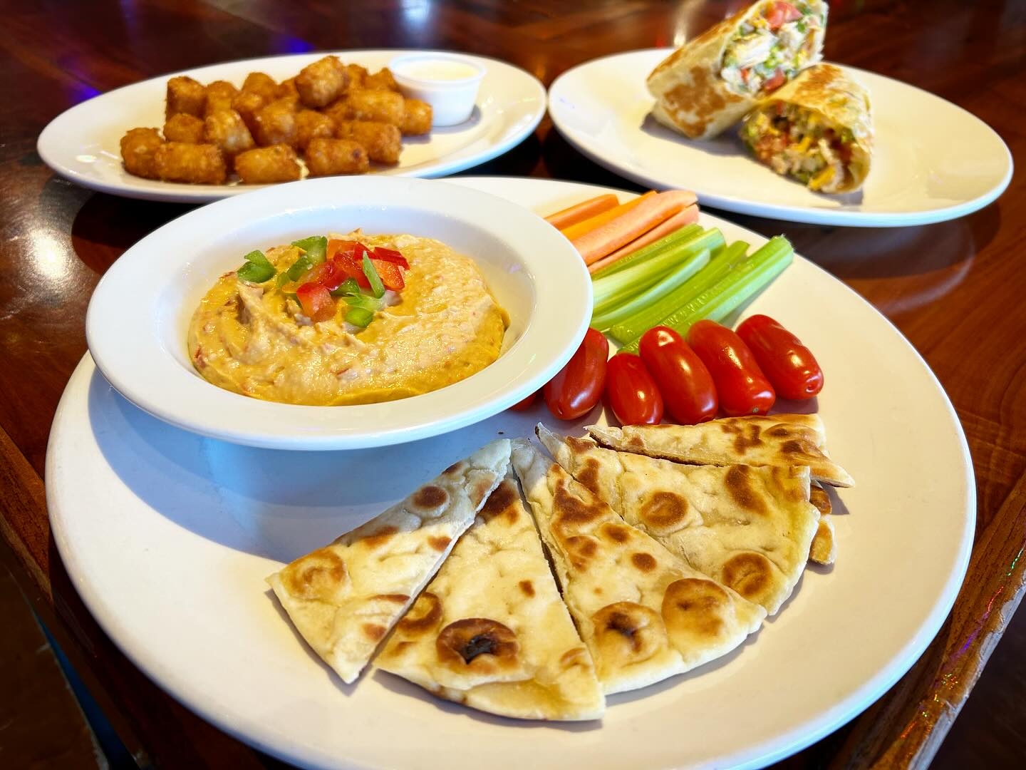 Avenue Sports Grill, The