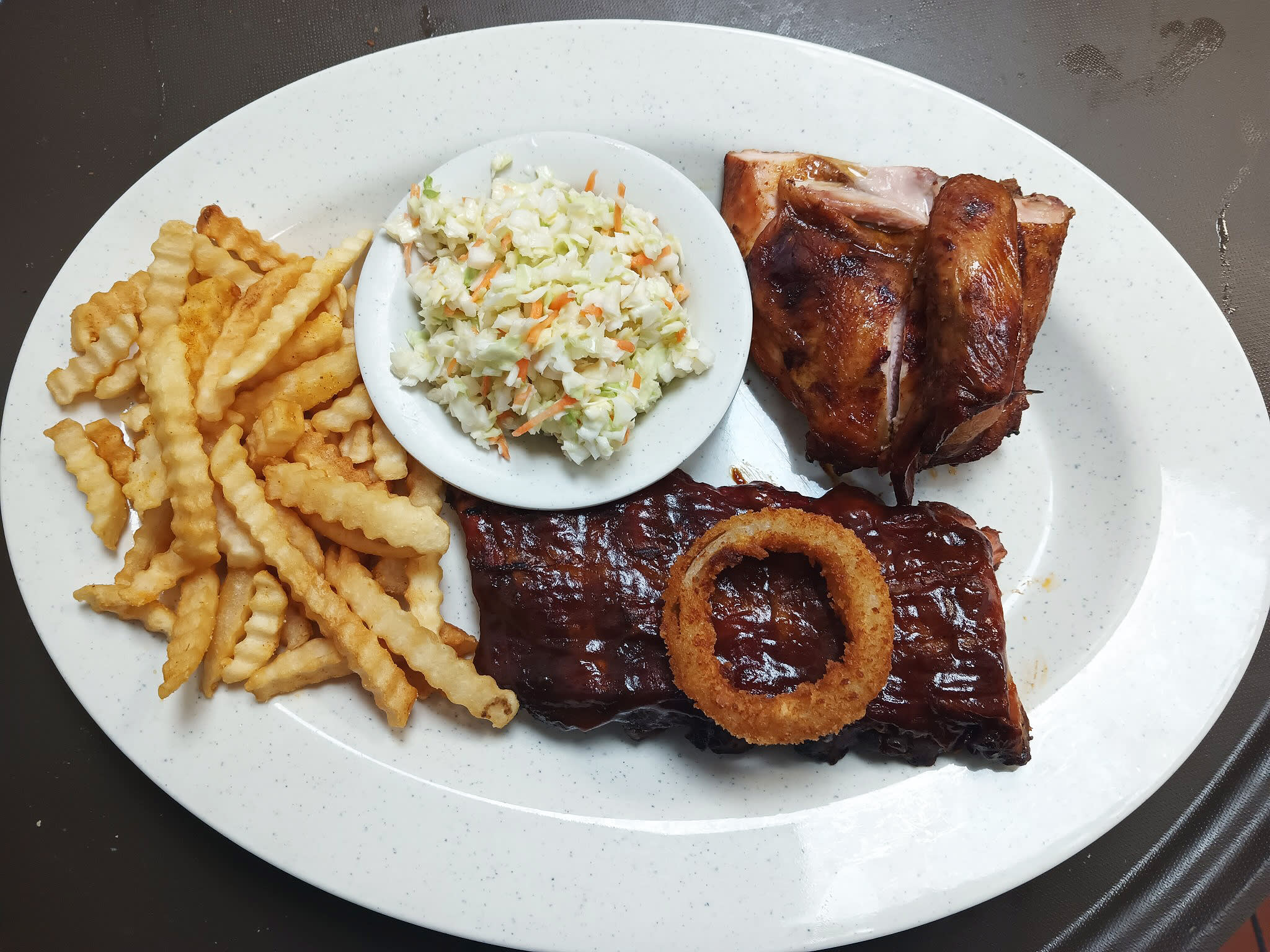 Photo 1 of 4: Woody's Bar-B-Q