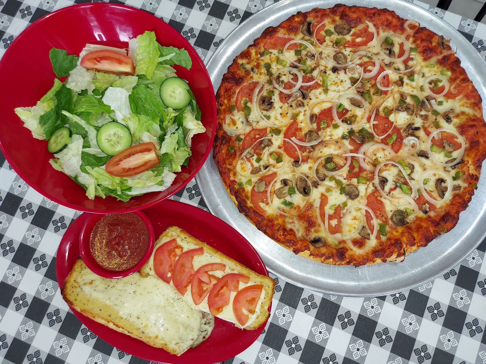 Photo 1 of 4: Johnny's Pizza