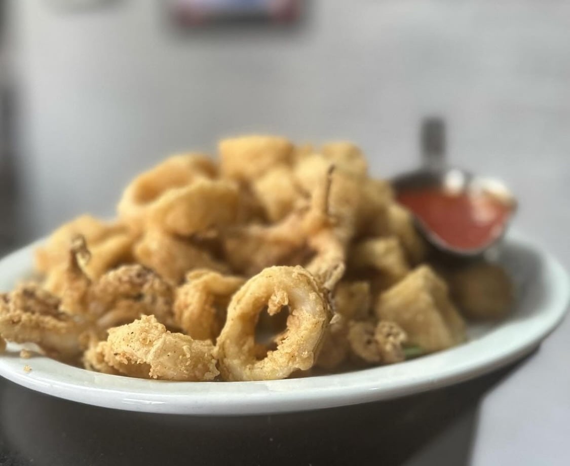 Woods Tavern Bar And Grill Inc