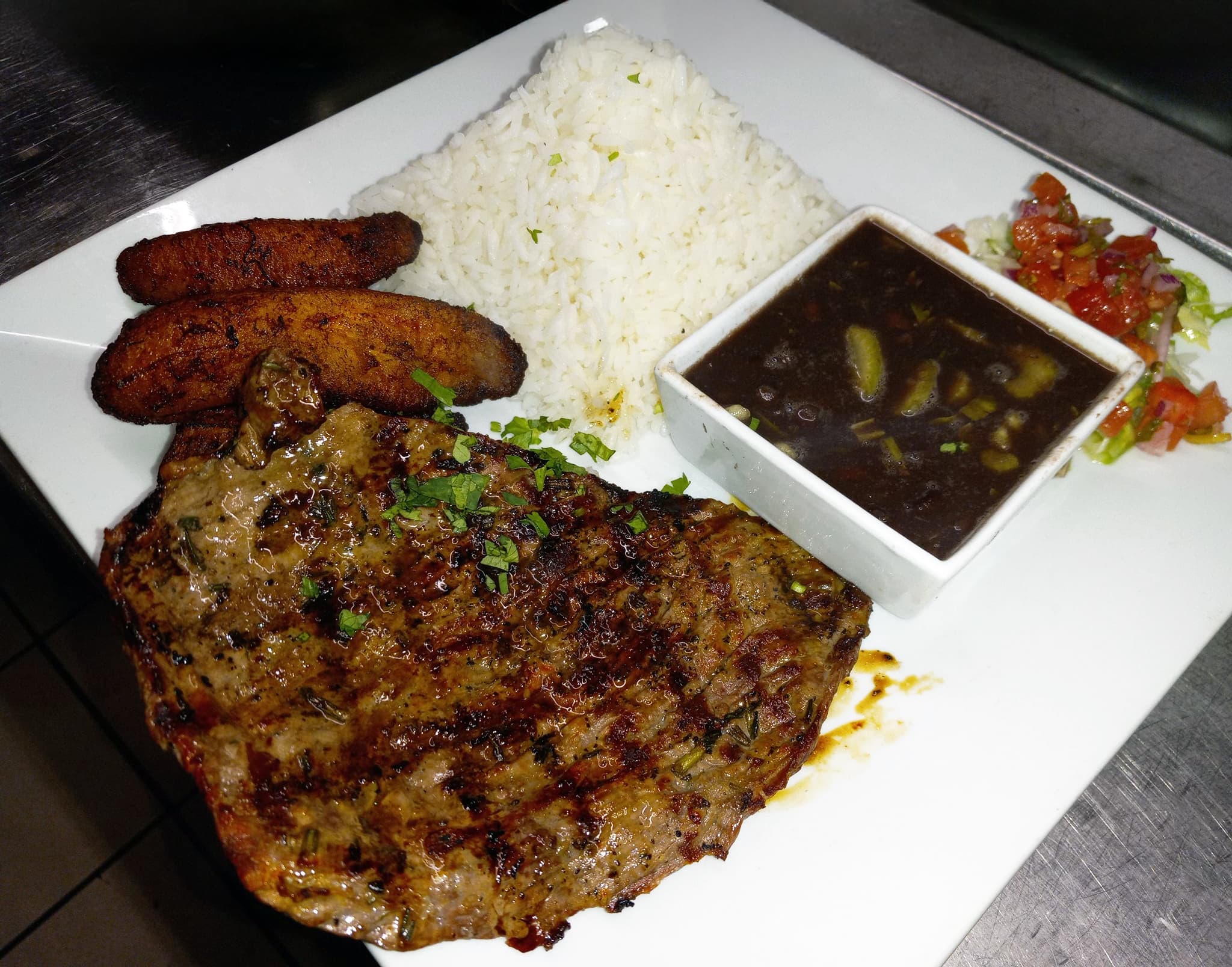 Chifrijo's Restaurant