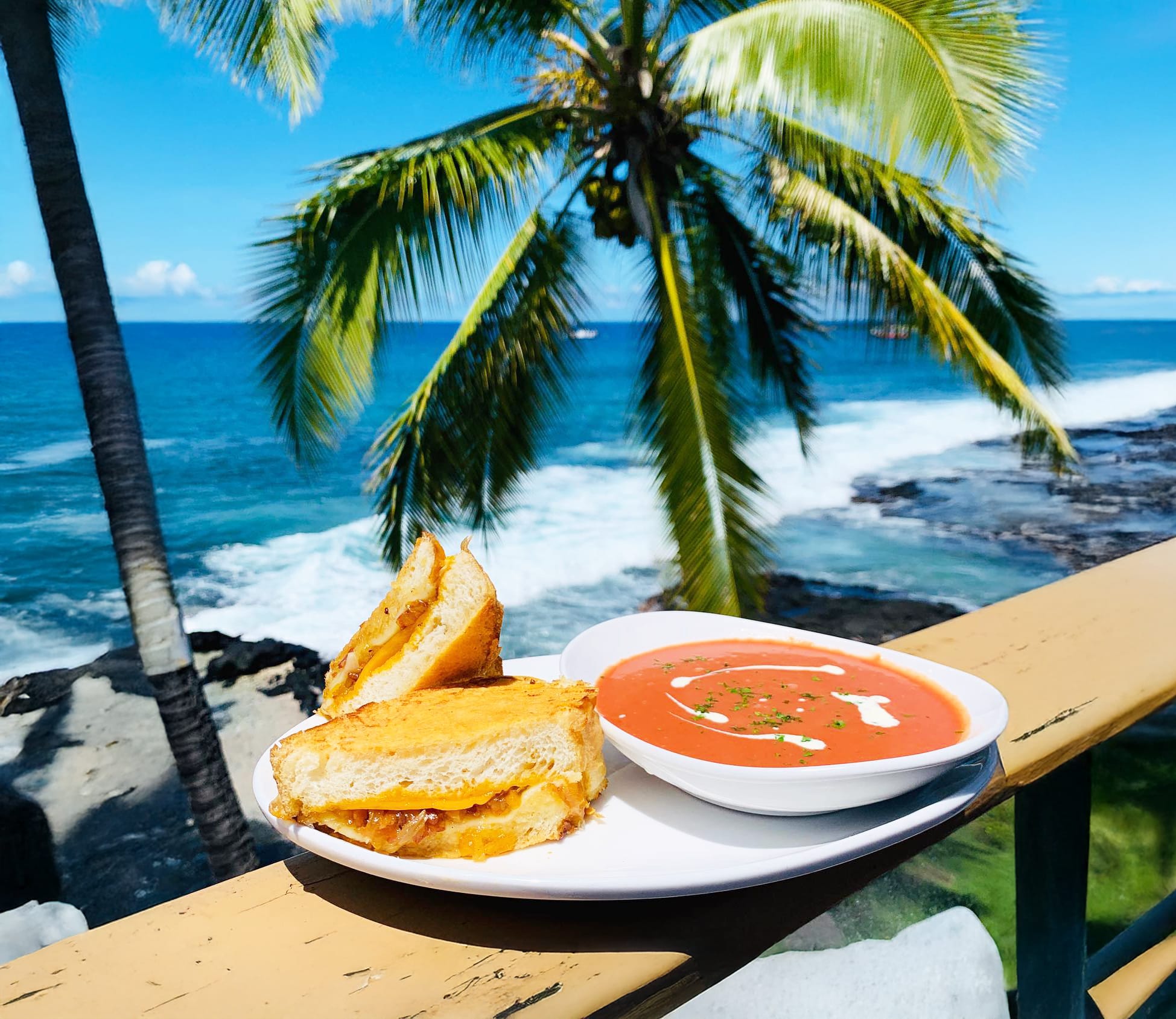 Papa Kona Restaurant & Bar