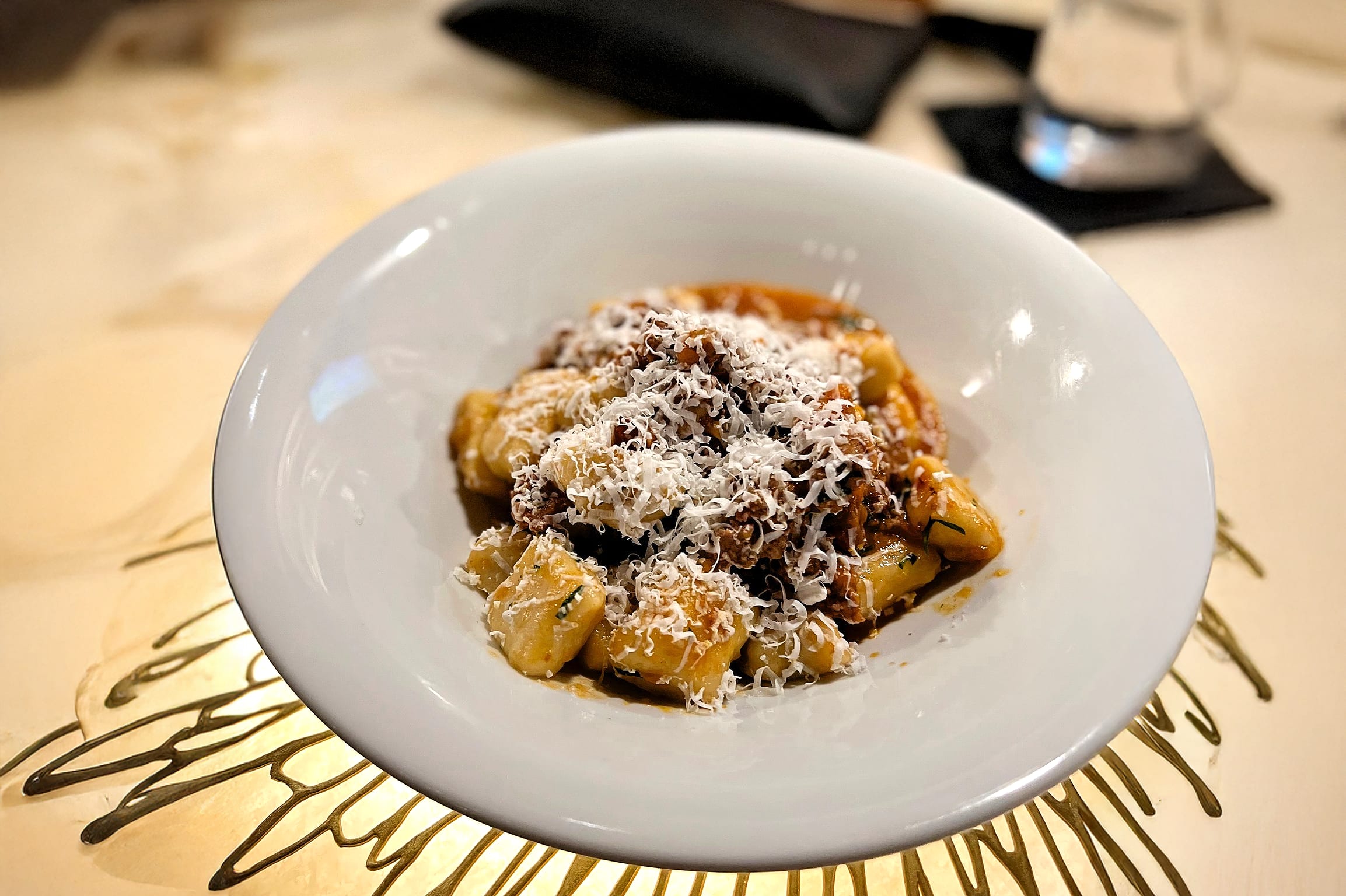 Photo 1 of 4: Elle Restaurant & Lounge